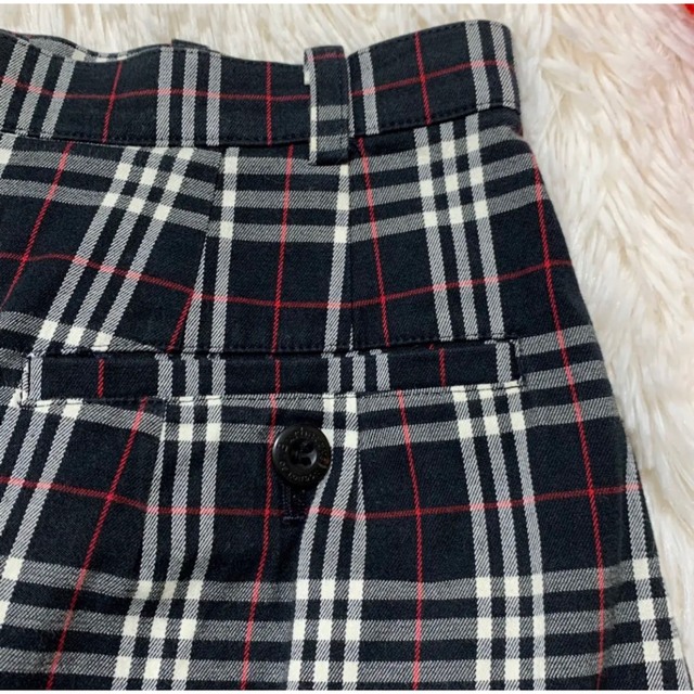 BURBERRY BLUE LABEL(バーバリーブルーレーベル)の【美品】BURBERRYS マイクロチェック ハーフパンツ レディースのパンツ(ハーフパンツ)の商品写真