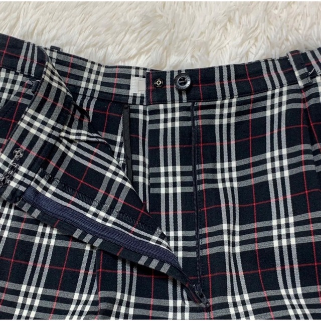 BURBERRY BLUE LABEL(バーバリーブルーレーベル)の【美品】BURBERRYS マイクロチェック ハーフパンツ レディースのパンツ(ハーフパンツ)の商品写真