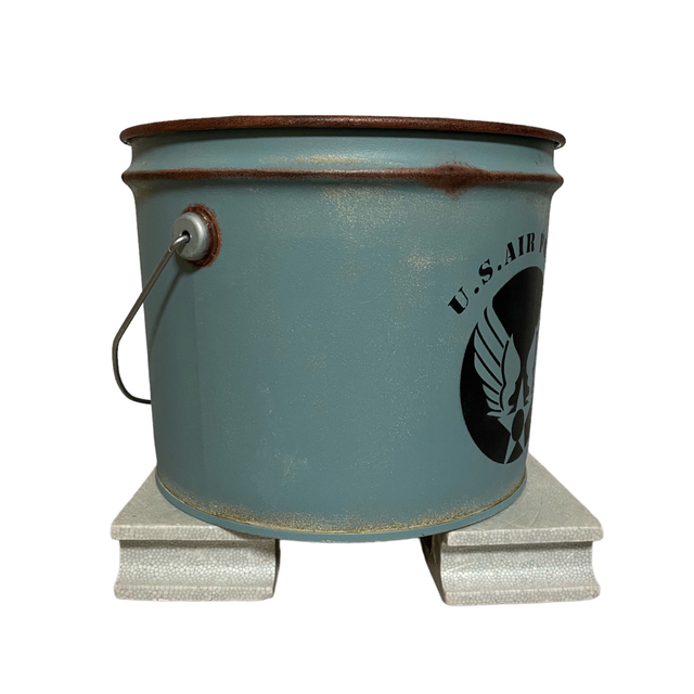 ハンドメイドリメイク缶 USエアフォース 鉢入れ プランター 多肉植物 ゴミ箱 ハンドメイドのフラワー/ガーデン(プランター)の商品写真