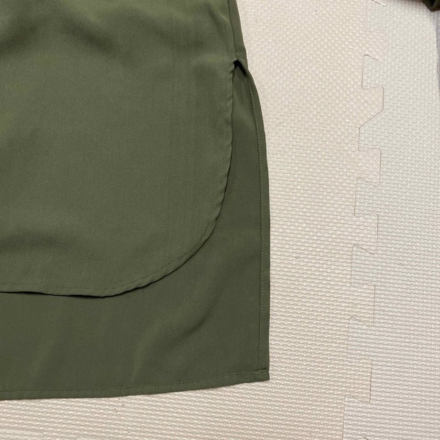 スキッパーシャツ　カーキ　Ｌサイズ レディースのトップス(シャツ/ブラウス(長袖/七分))の商品写真