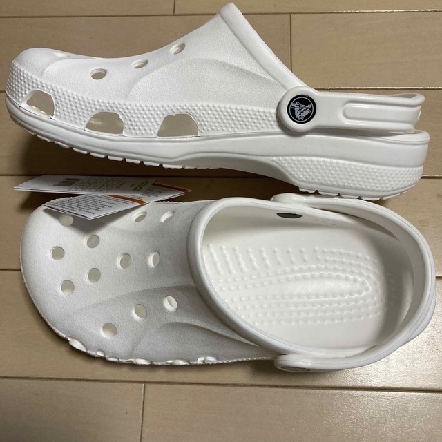 crocs(クロックス)の新品 25㎝ クロックス バヤ ホワイト レディースの靴/シューズ(サンダル)の商品写真