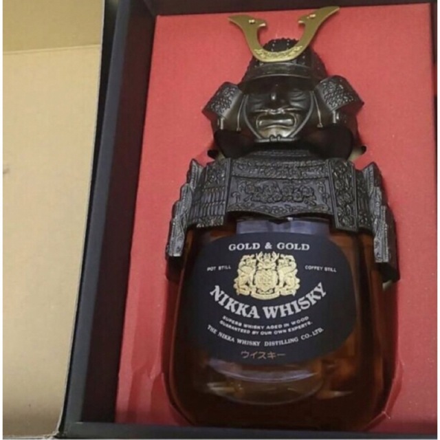 ニッカウヰスキー(ニッカウイスキー)のNIKKA WHISKY ニッカウィスキー 兜 カブト G&G 白 食品/飲料/酒の酒(ウイスキー)の商品写真