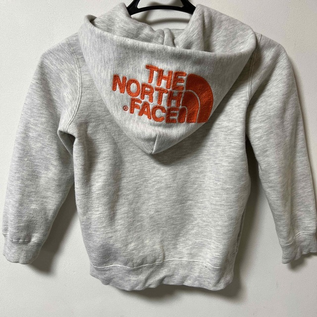 THE NORTH FACE(ザノースフェイス)のノースフェイス　THE NORTH FACE パーカー　120センチ キッズ/ベビー/マタニティのキッズ服男の子用(90cm~)(ジャケット/上着)の商品写真