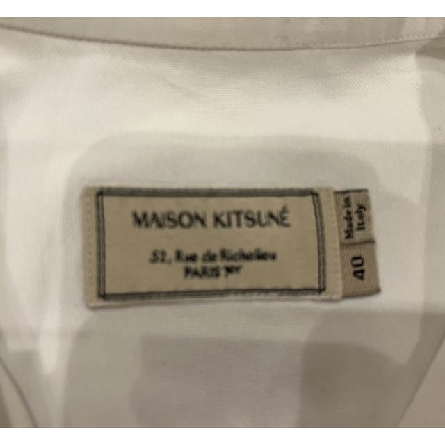MAISON KITSUNE'(メゾンキツネ)のmaison kitsune メゾンキツネ  ＊＊＊ ワイシャツ　白 メンズのトップス(シャツ)の商品写真