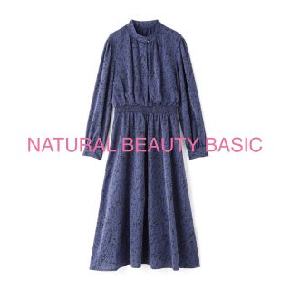 ナチュラルビューティーベーシック(NATURAL BEAUTY BASIC)のナチュラルビューティーベーシック ウエストシャーリングプリントワンピース(ロングワンピース/マキシワンピース)