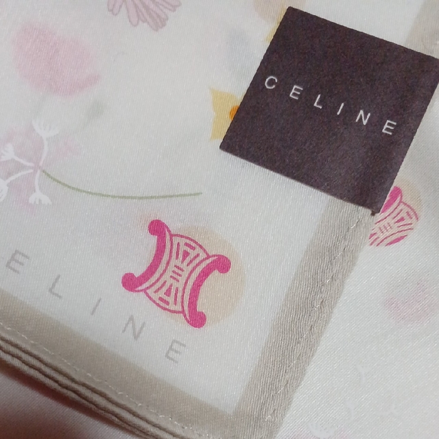 celine(セリーヌ)の値下げ📌セリーヌ☆大判ハンカチ🌼 レディースのファッション小物(ハンカチ)の商品写真