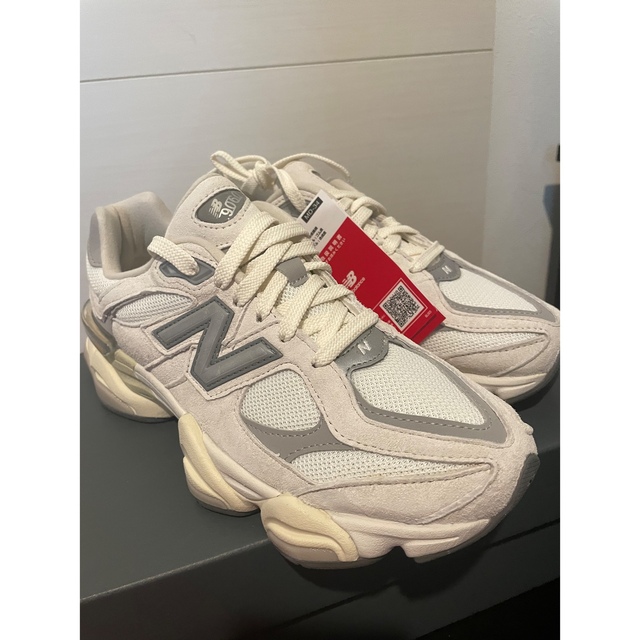 New Balance(ニューバランス)のnew balance U9060 ECA 24.5 スニーカー　ニューバランス レディースの靴/シューズ(スニーカー)の商品写真