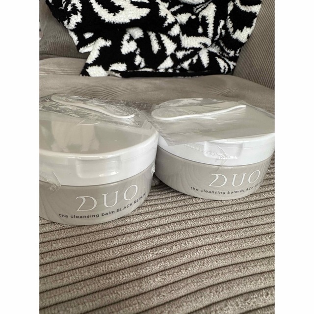 DUO(デュオ)のDUO クレンジングバーム　ブラック2個 コスメ/美容のスキンケア/基礎化粧品(クレンジング/メイク落とし)の商品写真