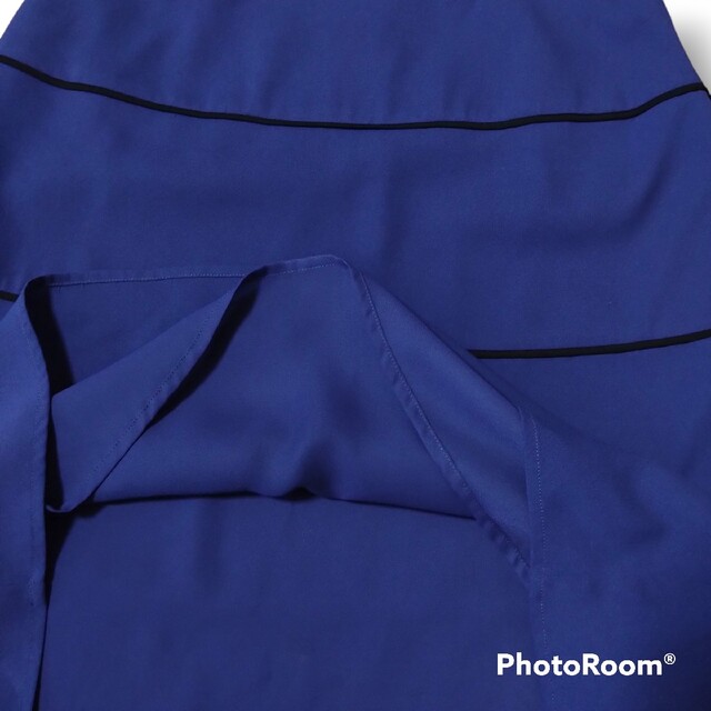 LAURA ASHLEY(ローラアシュレイ)のLaura Ashley　ローラアシュレイ　ネイビー　ブルー　スカート レディースのスカート(ひざ丈スカート)の商品写真