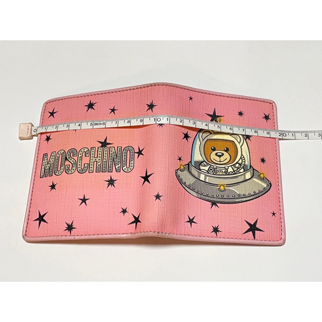MOSCHINO(モスキーノ)の正規品　MOSCHINO モスキーノ　ピンク　２つ折り財布　ミニ財布　ベア　ク レディースのファッション小物(財布)の商品写真