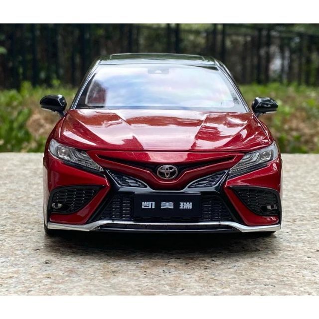 1/18 トヨタ カムリ CAMRY 2021 レッド