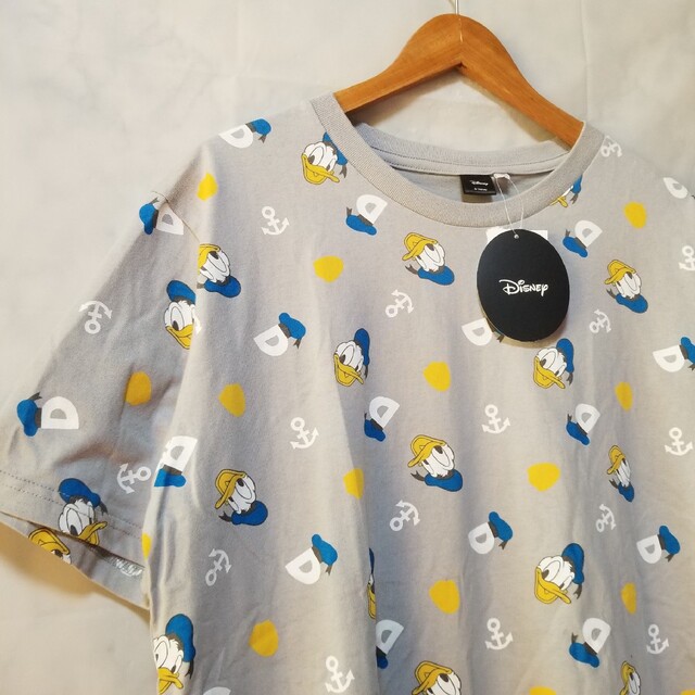 Disney(ディズニー)の新品　ディズニー　ドナルドダック　Tシャツ  半袖　Disney メンズのトップス(Tシャツ/カットソー(半袖/袖なし))の商品写真