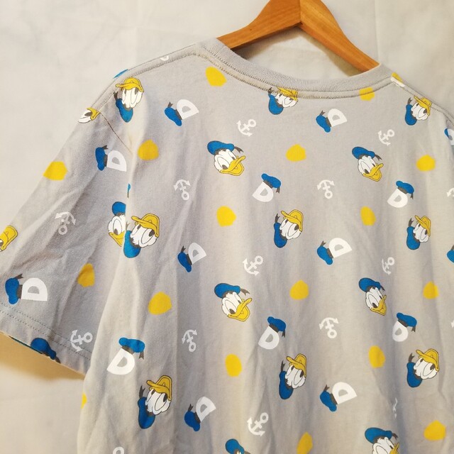 Disney(ディズニー)の新品　ディズニー　ドナルドダック　Tシャツ  半袖　Disney メンズのトップス(Tシャツ/カットソー(半袖/袖なし))の商品写真