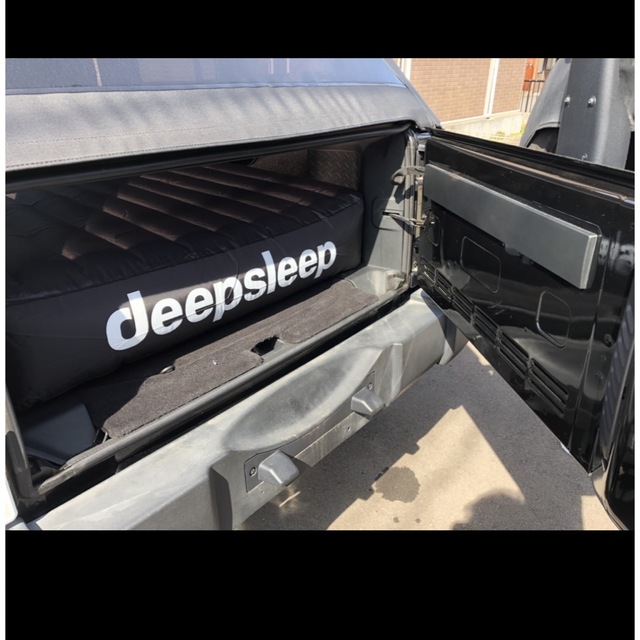 Jeep(ジープ)のdeepslee ジープ ラングラーアンリミテッド専用 エアマット スポーツ/アウトドアのアウトドア(寝袋/寝具)の商品写真