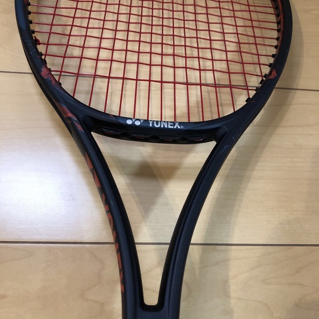 公式用テニスラケット