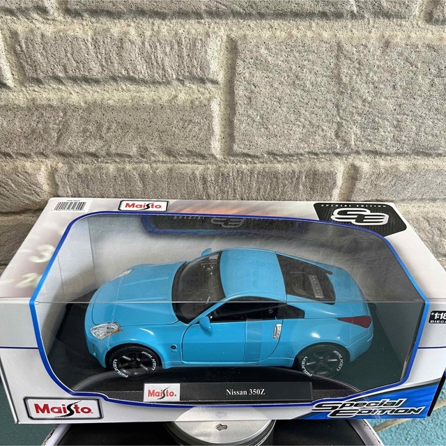 レア 新品1/18 マイストMaistoニッサン350Z Nissan 350Z