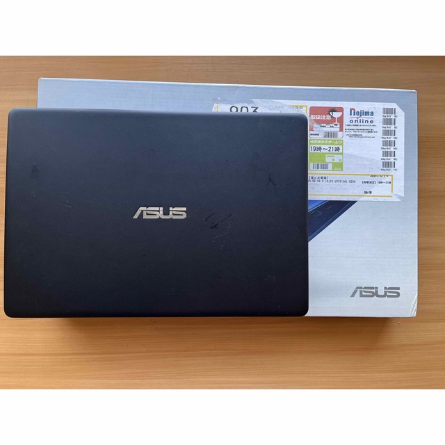 ASUS ZENBOOK13 UX331UAL SSD512GB 4