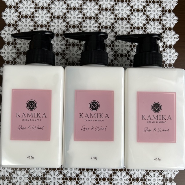 商品名:＼クリームシャンプー KAMIKA (カミカ) ローズ&ウッドの香り