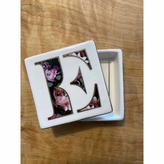 Anthropologie(小物入れ)のフリマアイテム一覧 Anthropologie(小物入れ)のフリマアイテム一覧