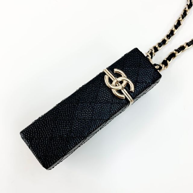 CHANEL(シャネル)の6475 シャネル リップケース ネックレス ココマーク マトラッセ レザー  レディースのアクセサリー(ネックレス)の商品写真