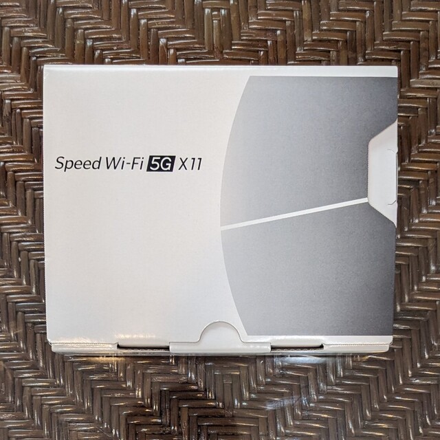 NEC(エヌイーシー)のspeed WIFI 5G X11 + クレードルセット スマホ/家電/カメラのPC/タブレット(PC周辺機器)の商品写真