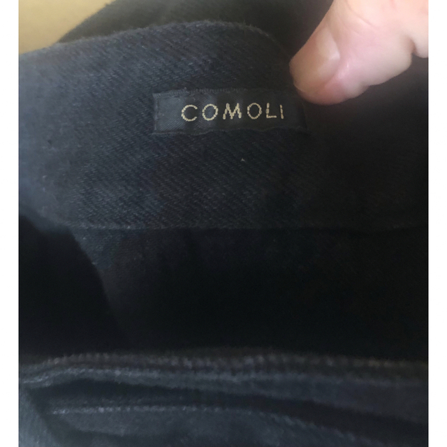 COMOLI(コモリ)の23SS comoli コモリ ベルテッド　デニム　ブラック　1 メンズのパンツ(デニム/ジーンズ)の商品写真