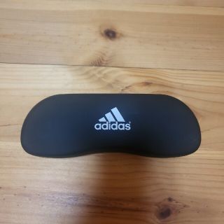 アディダス(adidas)のキッズ用　メガネケース(その他)