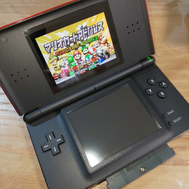 ニンテンドーDS(ニンテンドーDS)のニンテンドーDS liteクリムゾンブラック エンタメ/ホビーのゲームソフト/ゲーム機本体(携帯用ゲーム機本体)の商品写真