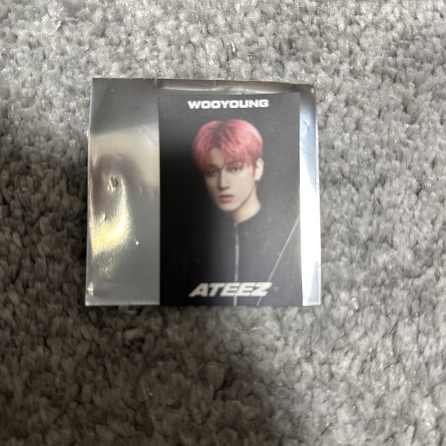 ATEEZ(エイティーズ)のATEEZ ウヨン KCON JAPAN 2023 FC限定 ステッカー エンタメ/ホビーのCD(K-POP/アジア)の商品写真