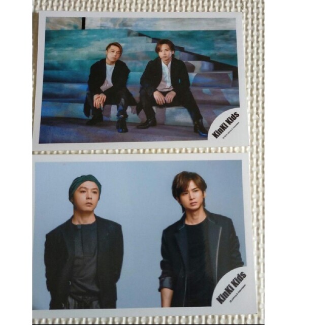 KinKi Kids 公式写真 2枚セット エンタメ/ホビーのタレントグッズ(アイドルグッズ)の商品写真