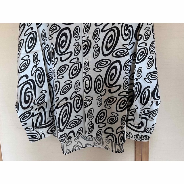 STUSSY(ステューシー)のSTUSSY S SWIRLY SILK SHIRT ミルク シャツ M メンズのトップス(シャツ)の商品写真