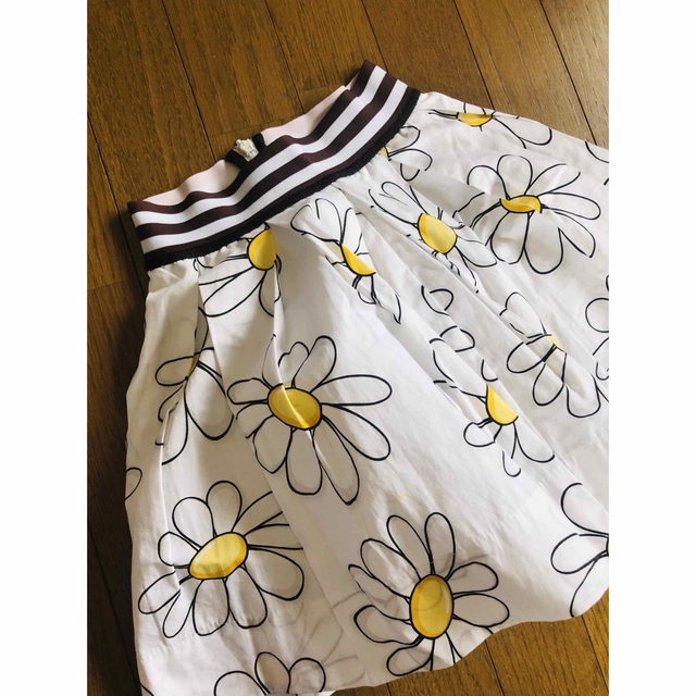 MONNALISAスカート キッズ/ベビー/マタニティのキッズ服女の子用(90cm~)(スカート)の商品写真