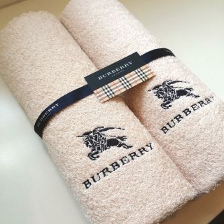 バーバリー(BURBERRY)の♪【新品未使用】BURBERRY バーバリー フェイスタオル２枚セット♪(タオル/バス用品)