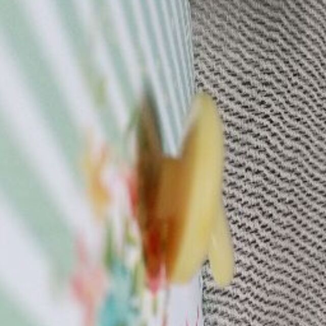 昭和レトロボタン◇クリーム色6個セット ハンドメイドの素材/材料(各種パーツ)の商品写真