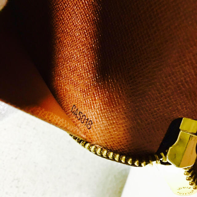LOUIS 長財布❤️正規品鑑定済み❤️の通販 by smileve shop|ルイヴィトンならラクマ VUITTON - 182❤️超美品❤️最新❤️ルイヴィトン❤️ジップ 最安値在庫