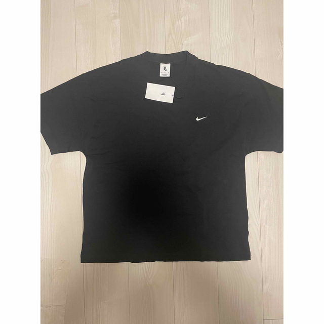 NIKE - 新品 NIKE ソロ スウッシュ Tシャツ jjjound everyoneの通販 by hatashun's shop｜ナイキ