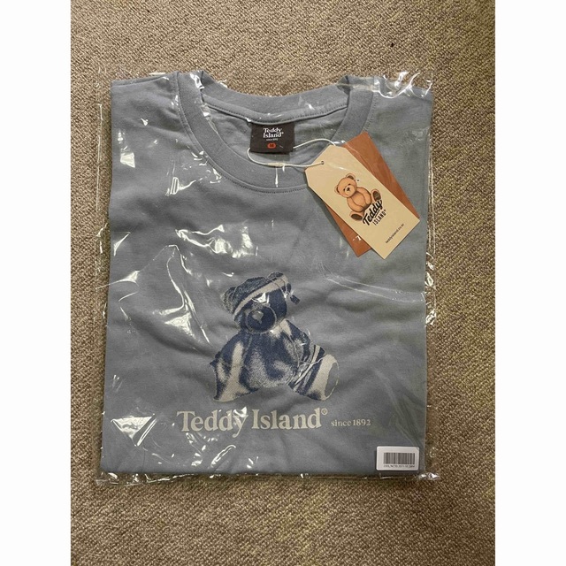 Teddy island Tシャツ