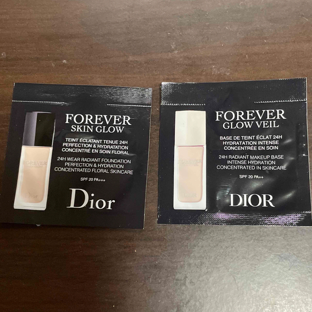 Dior(ディオール)の【DIOR 】スキンフォーエヴｧｰ フルイドグロウ　サンプル(ファンデ&ベース) コスメ/美容のキット/セット(サンプル/トライアルキット)の商品写真