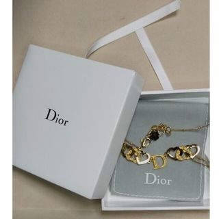 クリスチャンディオール(Christian Dior)の美品⭐箱付クリスチャンディオール⭐3ハートクリスタル ネックレスゴールド(ネックレス)