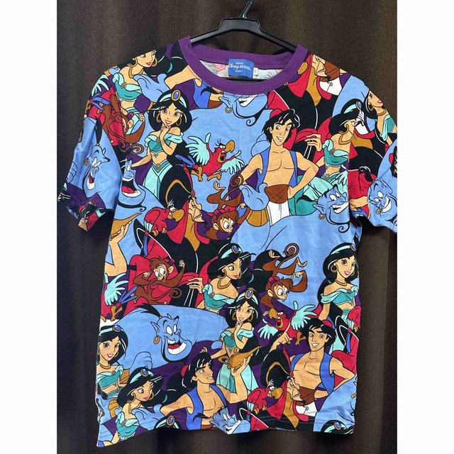 Disney 【東京ディズニーリゾート限定】半袖Tシャツ ジーニー アラジン 総柄 ド派手の通販 by haru's shop｜ディズニーならラクマ