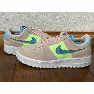 ナイキ(NIKE)のNIKE AIR FORCE 1 ’07 SE 23.0cm(スニーカー)