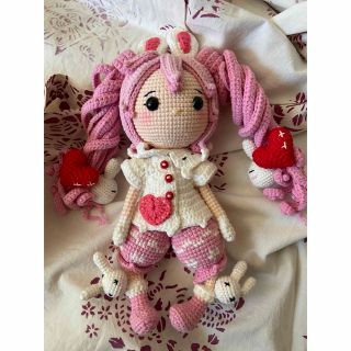 ハンドメイド手作りハンドメイドうさぎちゃんかぎ針編み人形ぬいぐるみ