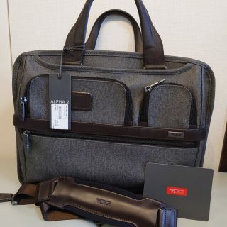 TUMI - TUMI スモール・スクリーン・エクスパンダブル・ラップトップ