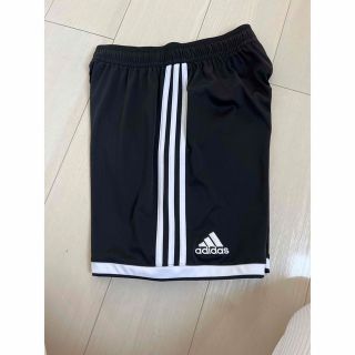 アディダス(adidas)のadidas ハーフパンツ(パンツ/スパッツ)