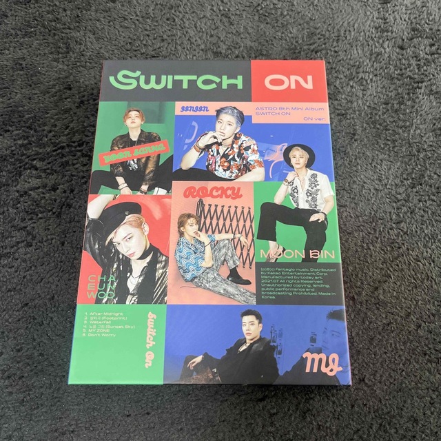 ASTRO 8th Mini Album SWITCH ON エンタメ/ホビーのCD(K-POP/アジア)の商品写真