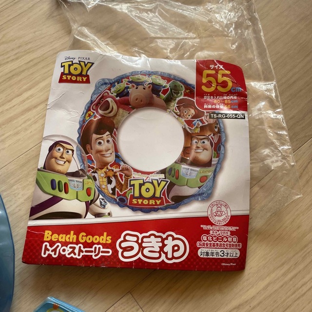 Disney(ディズニー)のTOY STORY 浮き輪＆腕輪？ スポーツ/アウトドアのスポーツ/アウトドア その他(マリン/スイミング)の商品写真