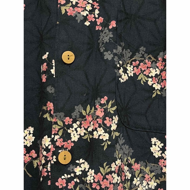 TAKEO KIKUCHI(タケオキクチ)のタケオキクチ　花柄シャツ メンズのトップス(シャツ)の商品写真