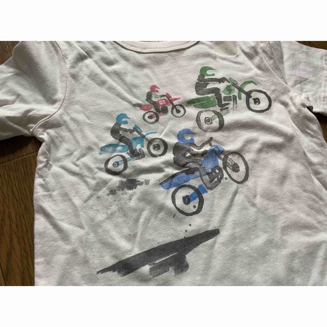 babyGAP(ベビーギャップ)の新品未使用★ギャップ白GAP半袖Tシャツバイク柄3T乗り物くるま男の子100車 キッズ/ベビー/マタニティのキッズ服男の子用(90cm~)(Tシャツ/カットソー)の商品写真