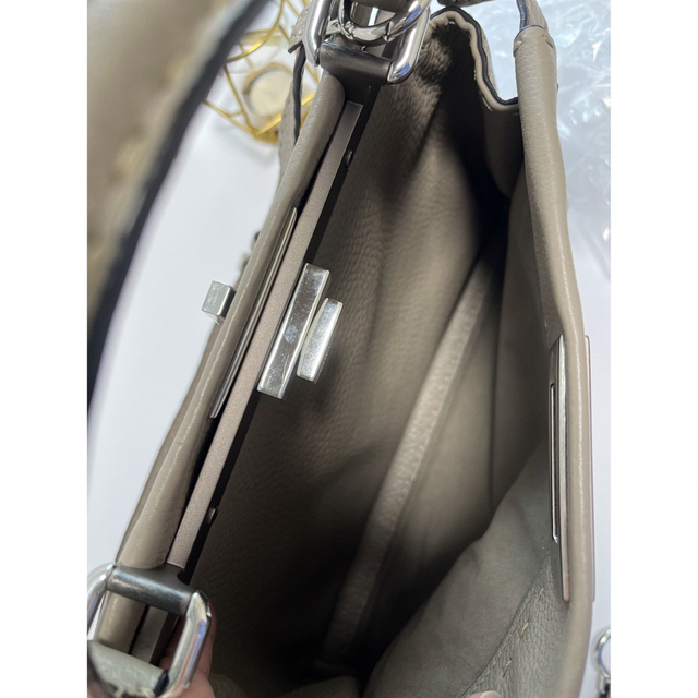 FENDI(フェンディ)のフェンディ　FENDI  ピーカブー　ミディアム　コルダ レディースのバッグ(ハンドバッグ)の商品写真