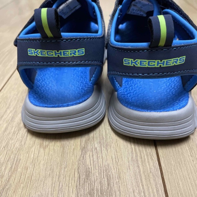 SKECHERS(スケッチャーズ)の【キッズ男の子20cm】お値下げしました！SKECHERSサンダル キッズ/ベビー/マタニティのキッズ靴/シューズ(15cm~)(サンダル)の商品写真